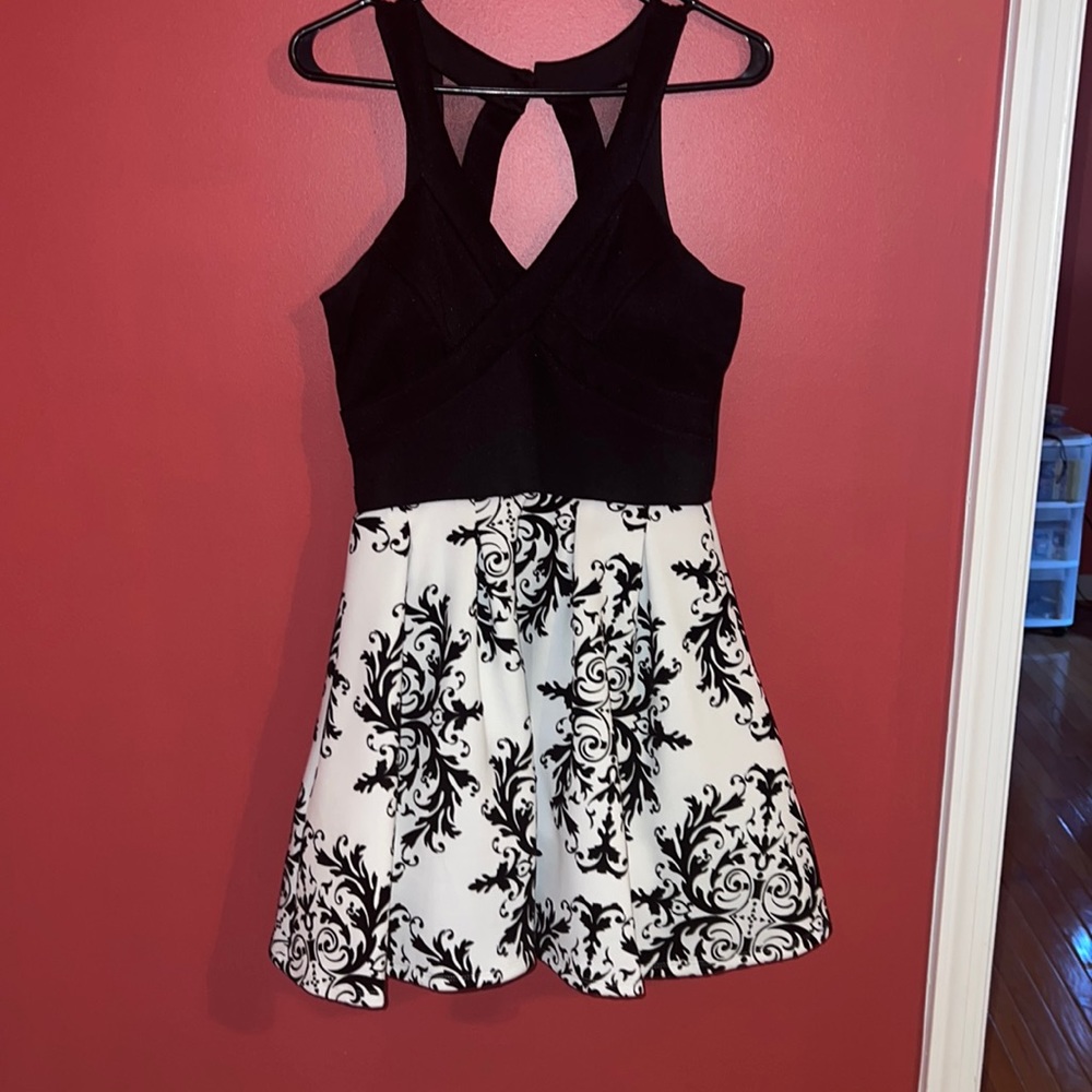 Formal dress size 7 only worn once